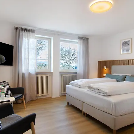 Konukevi Gaestehaus Schwert 3*